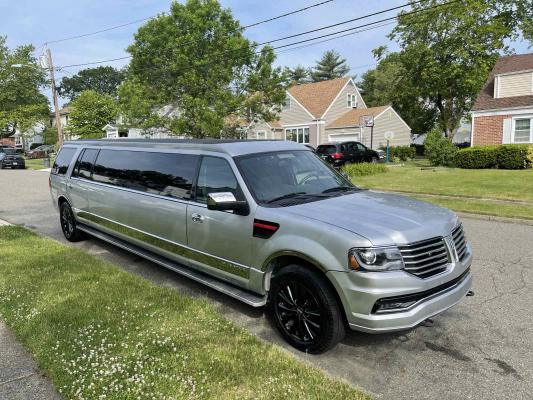 Bergen Prom Limo provides Lincoln Navigator Silver Limousine